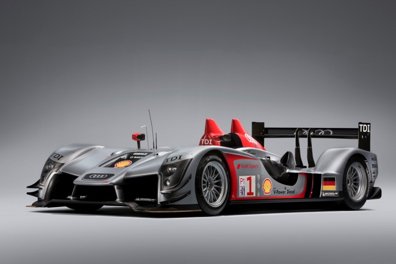 Audi R15 presentation shot