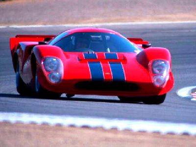 Lola T70